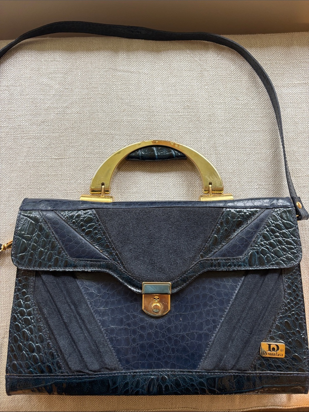 Vintage Donna Lisa brand Italian Black Structured Women’s Handbag with Brass